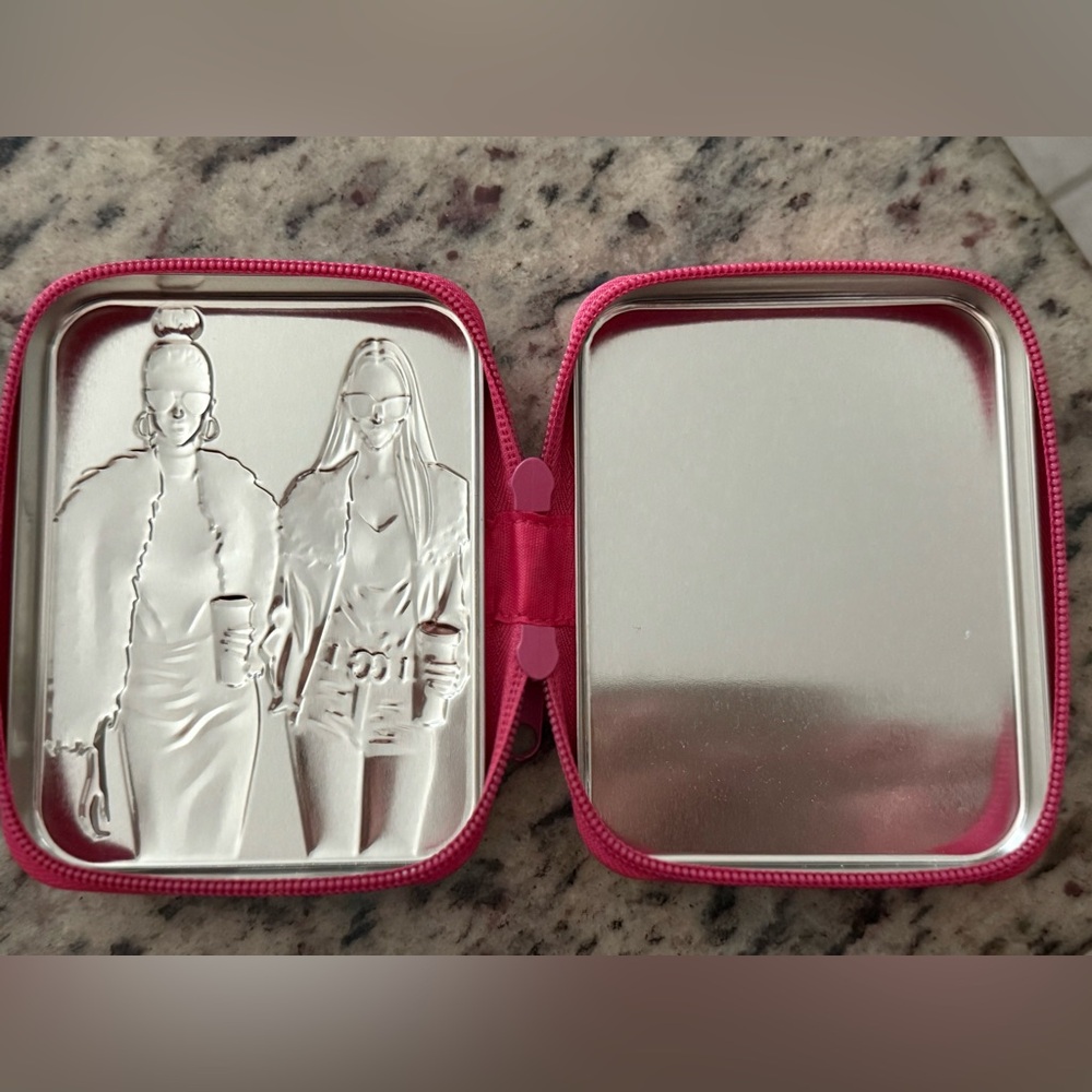 Travel case - Picture 5 of 5
